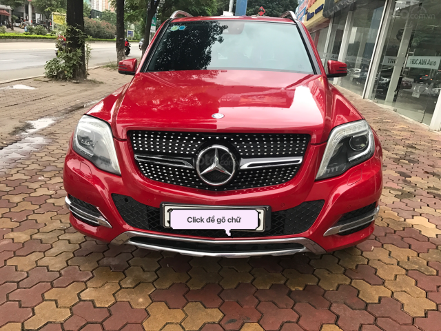 Bán xe Mercedes GLK250 4Matic sản xuất 2013, màu đỏ, 900 triệu