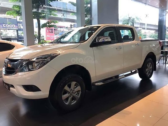 Bán Mazda BT 50 đời 2019, màu trắng, nhập khẩu nguyên chiếc