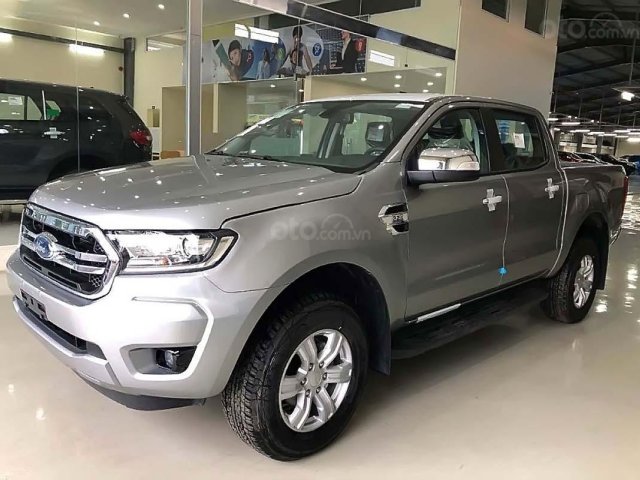 Cần bán xe Ford Ranger đời 2019, màu bạc, xe nhập chính hãng