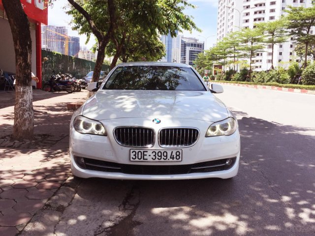 Bán ô tô BMW 5 Series 520i 2012, màu trắng, nhập khẩu