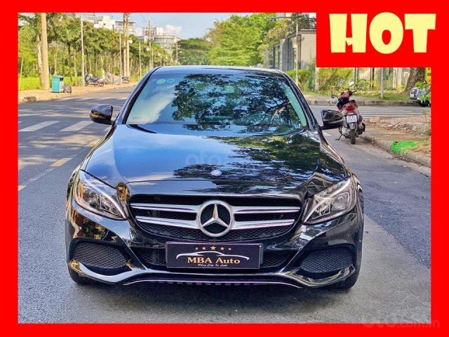 Bán xe Mercedes C200 đời 2017 màu đen mẫu mới. Trả trước 420 triệu nhận xe ngay0