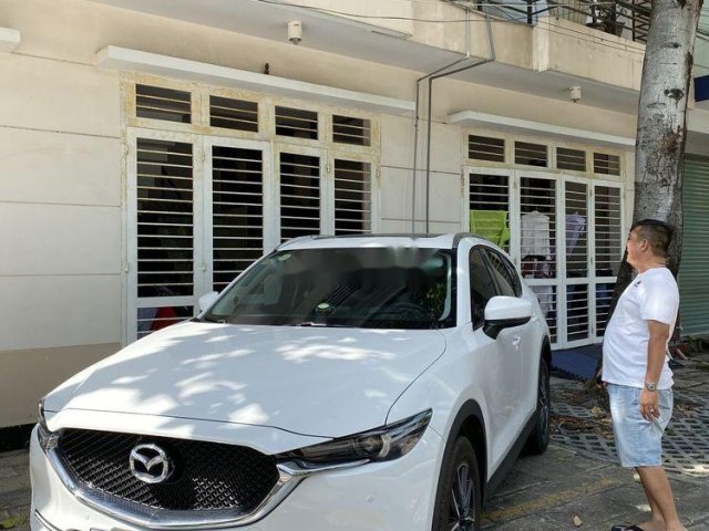 Cần bán Mazda CX 5 sản xuất năm 2018, màu trắng0