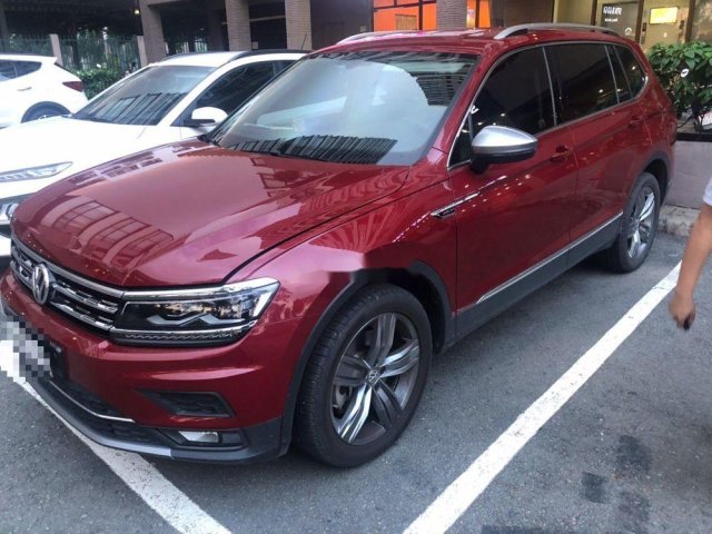 Bán xe Volkswagen Tiguan năm sản xuất 2018, nhập khẩu