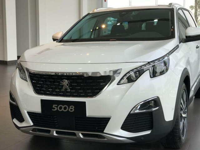 Cần bán Peugeot 5008 đời 2019, khuyến mãi hấp dẫn