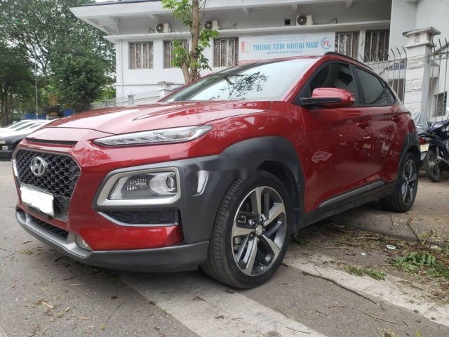 Cần bán Hyundai Kona 1.6 Turbo sản xuất 2018, màu đỏ còn mới