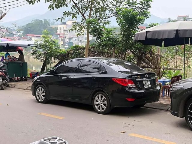 Xe Hyundai Accent năm 2014, màu đen, xe nhập chính hãng0