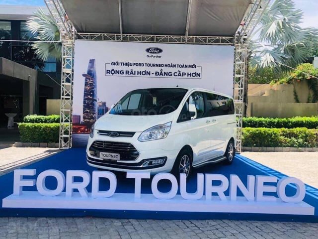 Bán Ford Tourneo đủ màu giao ngay - nhiều ưu đãi hấp dẫn0