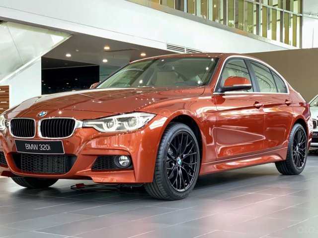 Cần bán xe BMW 3 Series 320i năm sản xuất 2019, màu cam, nhập khẩu0