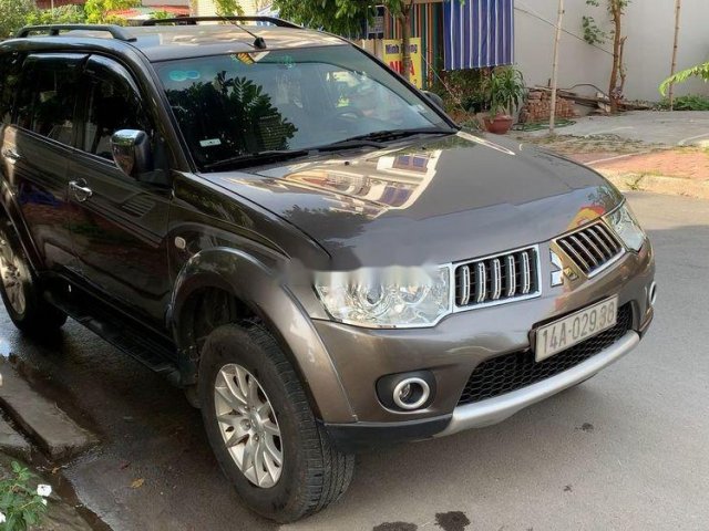 Bán Mitsubishi Pajero đời 2011, màu nâu, xe nhập, bản 6 túi khí