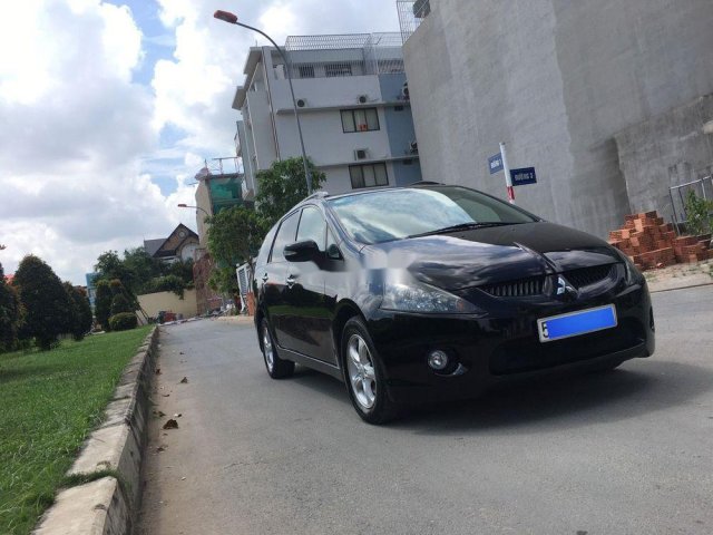 Bán Mitsubishi Grandis đời 2005, màu đen, xe gia đình, giá chỉ 289 triệu