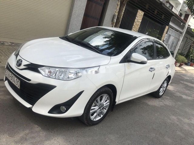 Cần bán xe Toyota Vios đời 2019, màu trắng