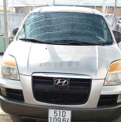 Cần bán lại xe Hyundai Grand Starex đời 2005, màu bạc, nhập khẩu, giá tốt