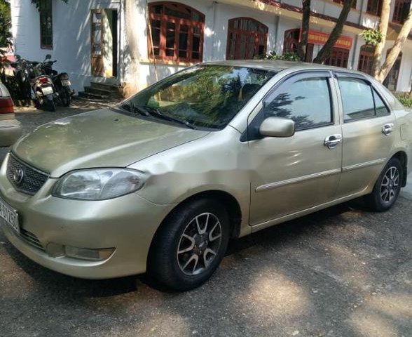 Cần bán lại xe cũ Toyota Vios sản xuất 2005, màu vàng