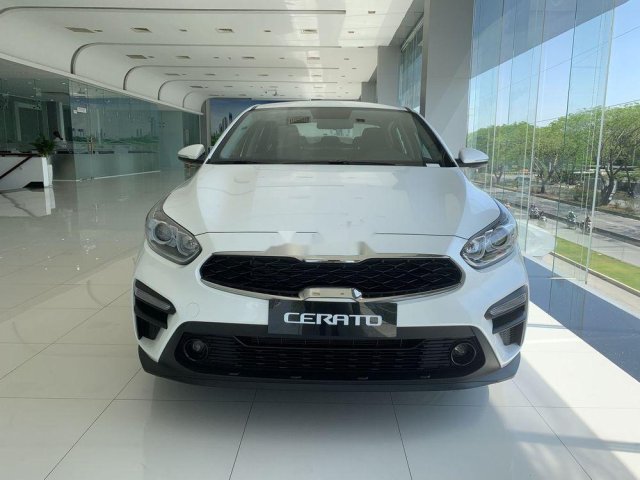 Bán xe Kia Cerato đời 2019, màu trắng, giá cạnh tranh