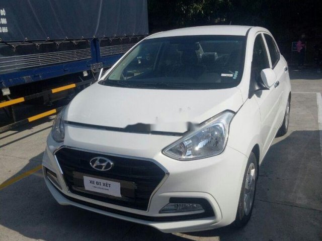 Bán Hyundai Grand i10 sản xuất 2019, màu trắng, giá tốt