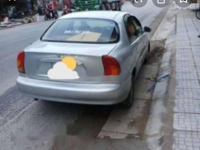 Cần bán Daewoo Lanos đời 2002, màu bạc, nhập khẩu nguyên chiếc0