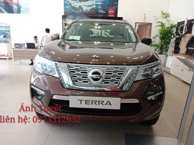 Nissan Terra E giảm sập sàn chỉ trong cuối năm 20190