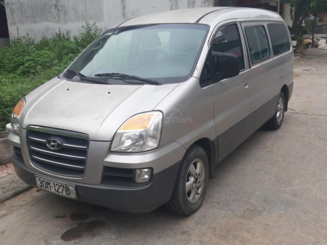 Cần bán xe Hyundai Starex bán tải, máy dầu giá 230 triệu