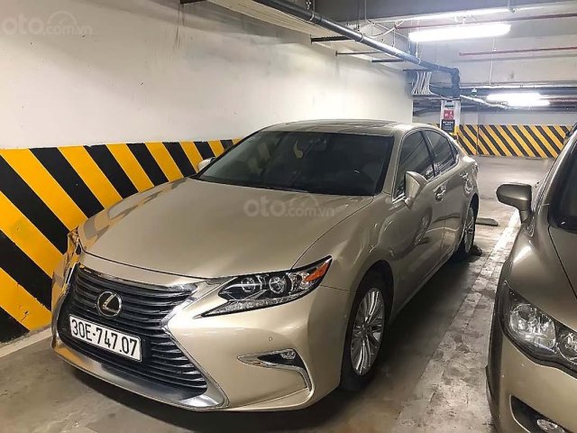 Cần bán gấp Lexus ES sản xuất 2017, xe nhập chính hãng