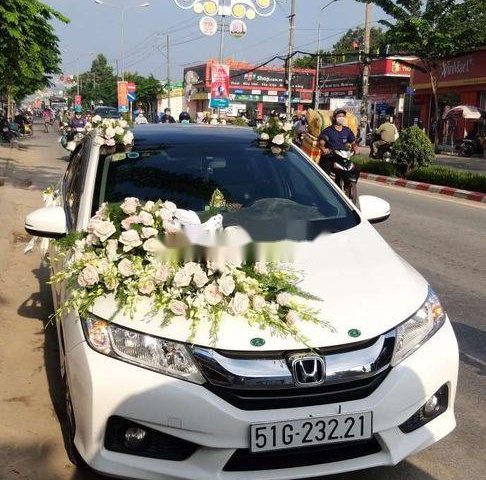 Cần bán xe Honda City sản xuất năm 2016, màu trắng