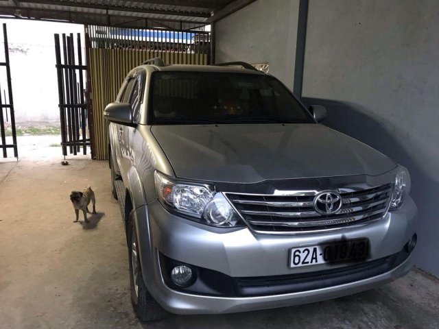 Cần bán gấp Toyota Fortuner 2.7 đời 2013, giá chỉ 670 triệu