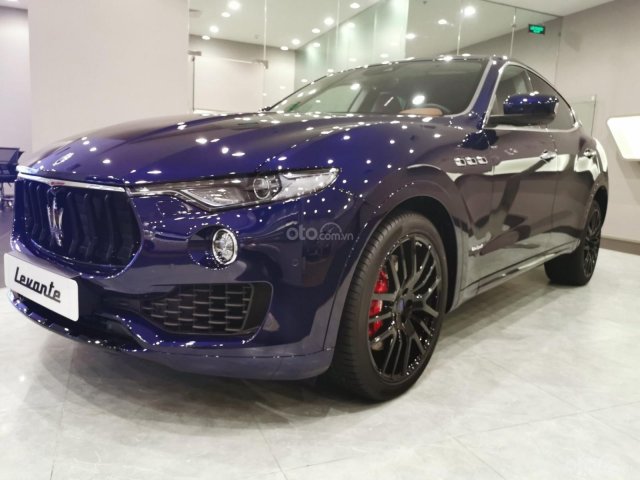 0932222253 Maserati Levante S- Sport màu xanh, màu đỏ, trắng nhiều bản GTS và bản Trofeo xe giao ngay