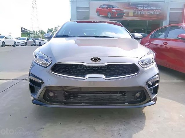 Cần bán xe Kia Cerato đời 2019, xe mới 100%