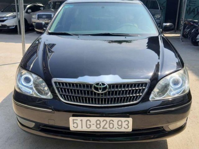 Cần bán gấp Toyota Camry đời 2004, màu đen, xe nhập số sàn xe nguyên bản