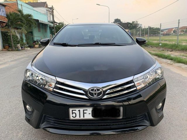 Cần bán gấp Toyota Camry 1.8GAT đời 2015, màu đen