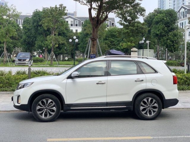 Cần bán Kia Sorento 2016, màu trắng chính chủ, giá chỉ 750 triệu xe nguyên bản