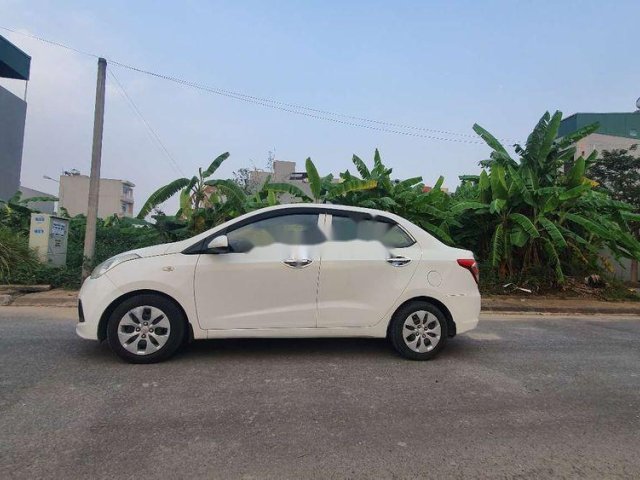 Cần bán xe Hyundai Grand i10 2015, màu trắng, nhập khẩu, 305 triệu