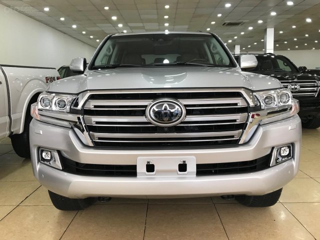 Bán Toyota Land Cruiser 5.7 đời 2019, màu bạc, đen nhập Mỹ