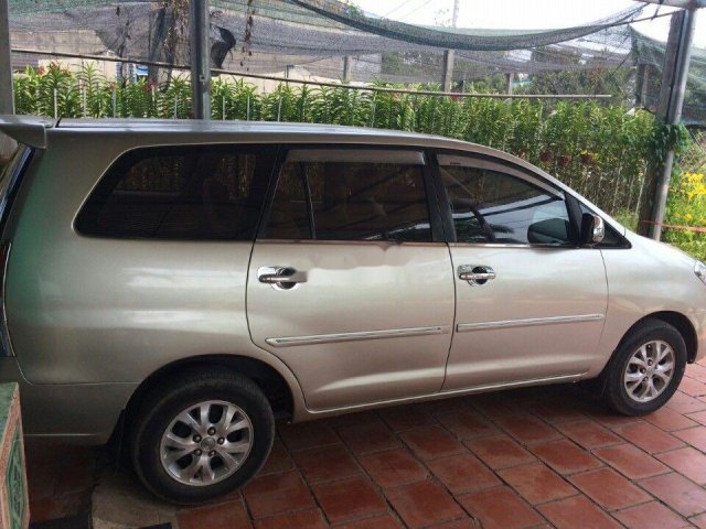 Cần bán xe Toyota Innova 2006, nhập khẩu nguyên chiếc chính hãng