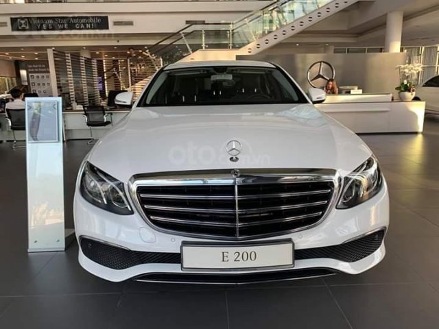 Mercedes E200 Exclusive mới 2019, Phú Mỹ Hưng giao ngay khuyến mãi tốt