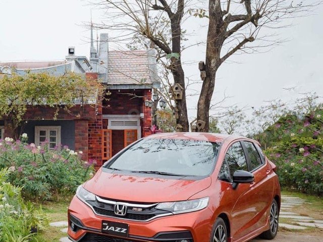 Cần bán Honda Jazz RS đời 2019, màu cam, nhập khẩu nguyên chiếc giá cạnh tranh0