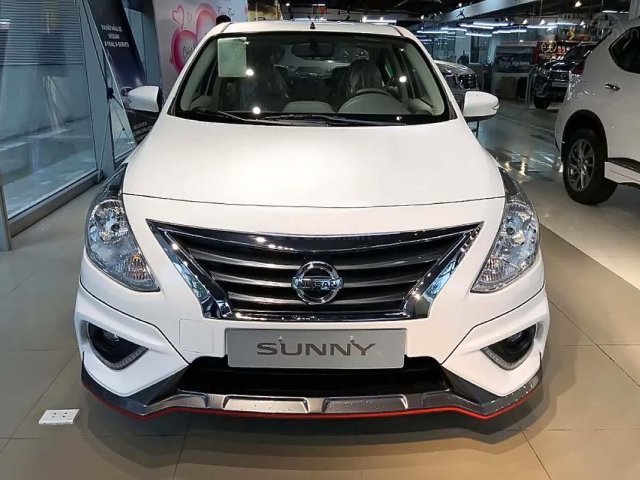 Bán Nissan Sunny XV Premium đời 2019, màu trắng, giá tốt0