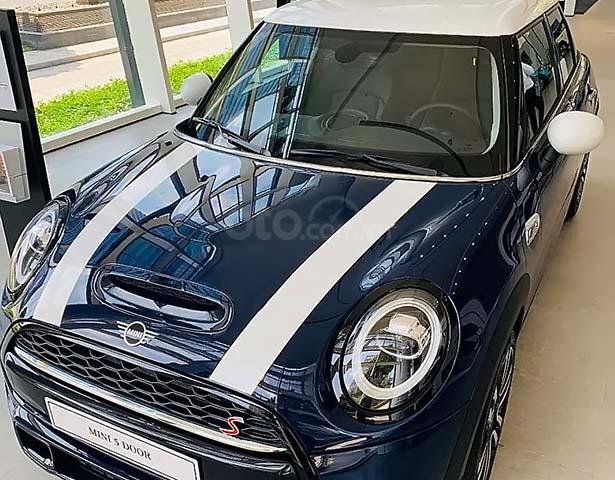 Bán Mini Cooper S 5Dr sản xuất năm 2018, màu xanh lam, nhập khẩu. Mới hoàn toàn