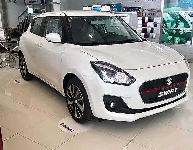 Bán Suzuki Swift GLX 1.2 AT năm 2019, màu trắng, nhập khẩu