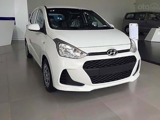 Bán xe Hyundai Grand i10 1.2 MT Base 2019, màu trắng