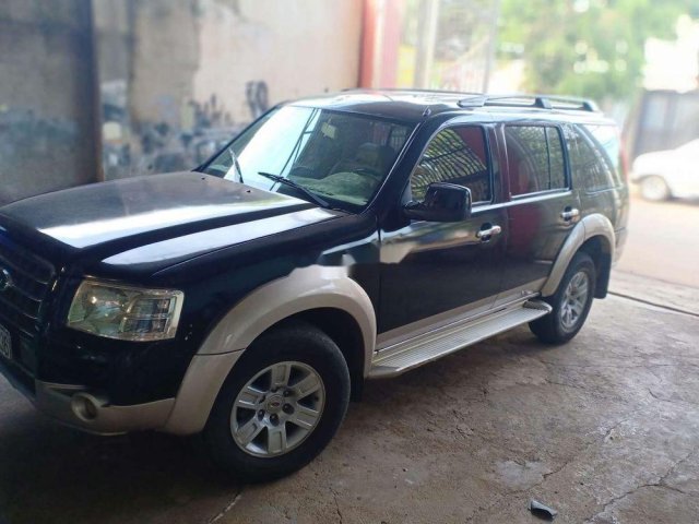 Cần bán gấp Ford Everest sản xuất 2008, màu đen