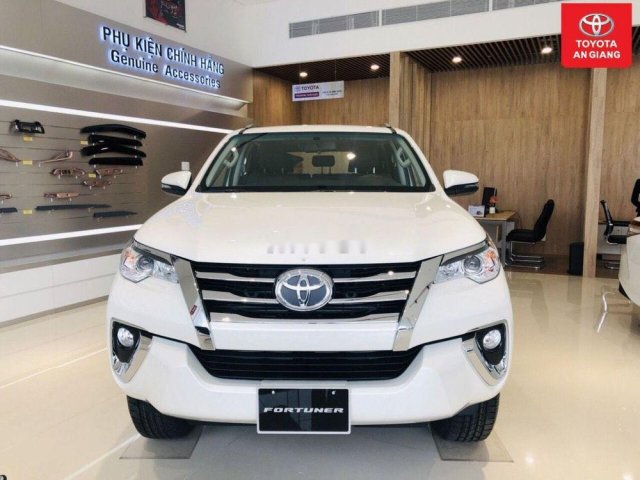 Bán ô tô Toyota Fortuner năm 2019, màu trắng, xe nhập