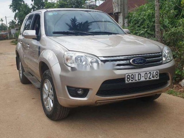 Cần bán Ford Escape 2009 xe gia đình, giá tốt xe nguyên bản