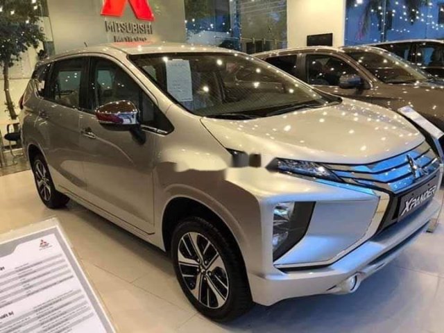 Bán Mitsubishi Xpander 1.5 AT SE sản xuất năm 2019, xe nhập, giá chỉ 650 triệu0