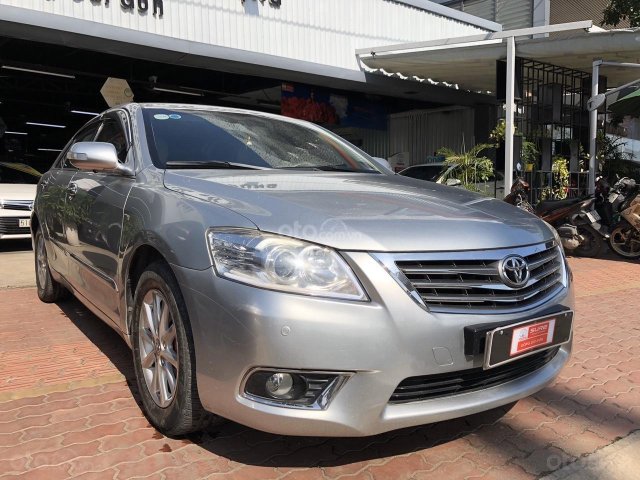 Thanh lý xe cũ chính hãng Toyota Camry 2.0E, năm 2011, giá hợp lí- Toyota Sure Đông Sài Gòn