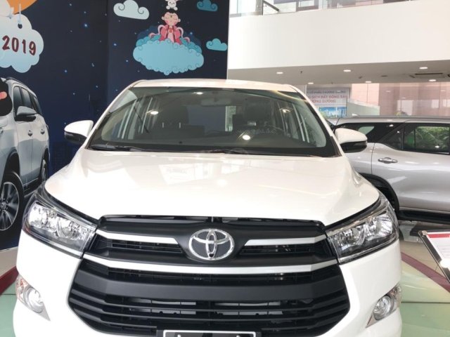 Bán Toyota Innova E đời 2019, màu trắng mới 100%, hỗ trợ vay ngân hàng với lãi suất 0% liên hệ 0903 070 0700