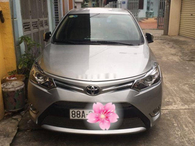 Bán Toyota Vios G đời 2017, màu bạc số tự động0