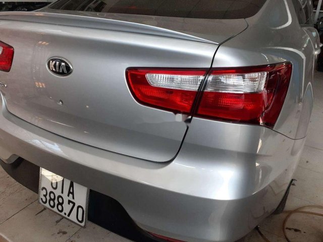 Bán Kia Rio 2016, màu bạc, xe nhập, giá 347tr0