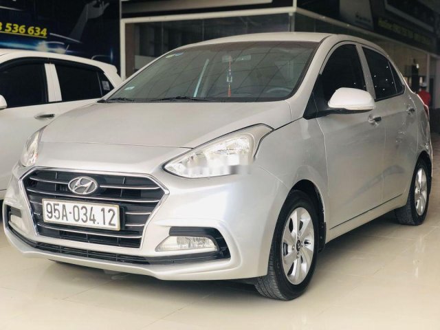 Bán Hyundai Grand i10 MT năm 2017, màu bạc số sàn, giá 335tr0