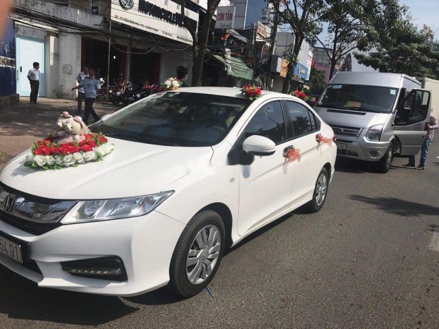 Bán Honda City 2015, màu trắng chính chủ, giá tốt