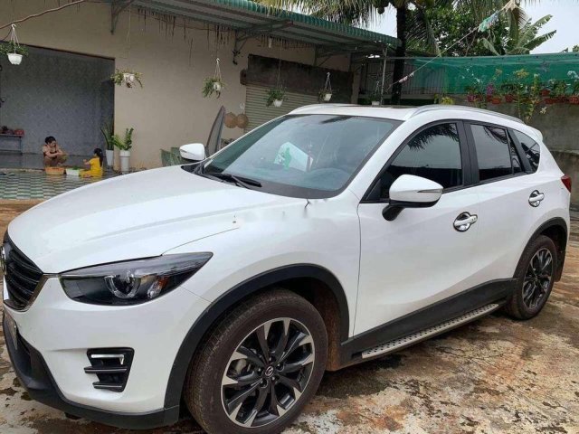 Cần bán lại xe Mazda CX 5 2.5 đời 2017, màu trắng0